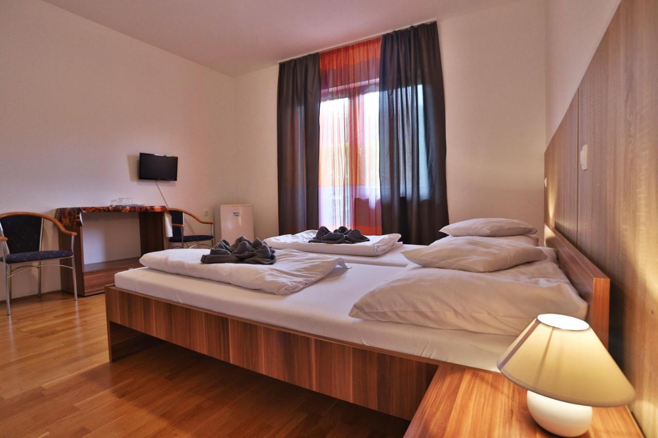 Margareta Apartman Es Ueduelohaz Bogács Exterior foto