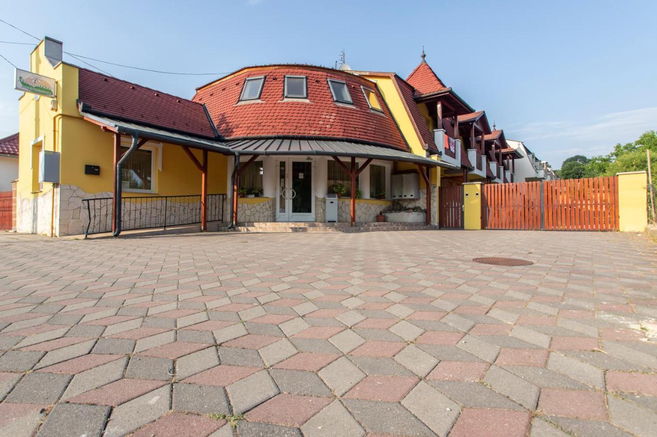 Margareta Apartman Es Ueduelohaz Bogács Exterior foto
