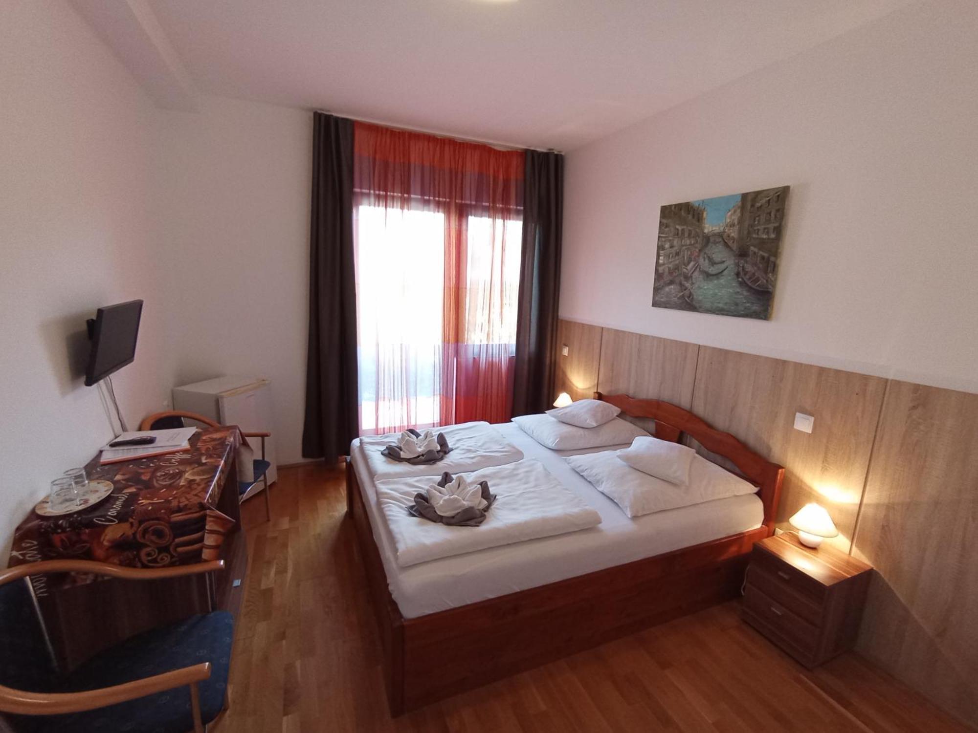 Margareta Apartman Es Ueduelohaz Bogács Exterior foto